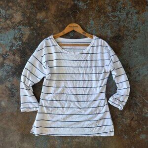 Patagonia Women's Striped Top Size L White Blue 3/4 Sleeve Boat Neck Organic